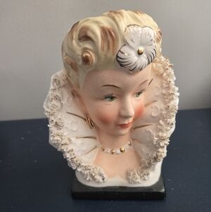 Vintage Lady Head Vase With Flower In Her Hair